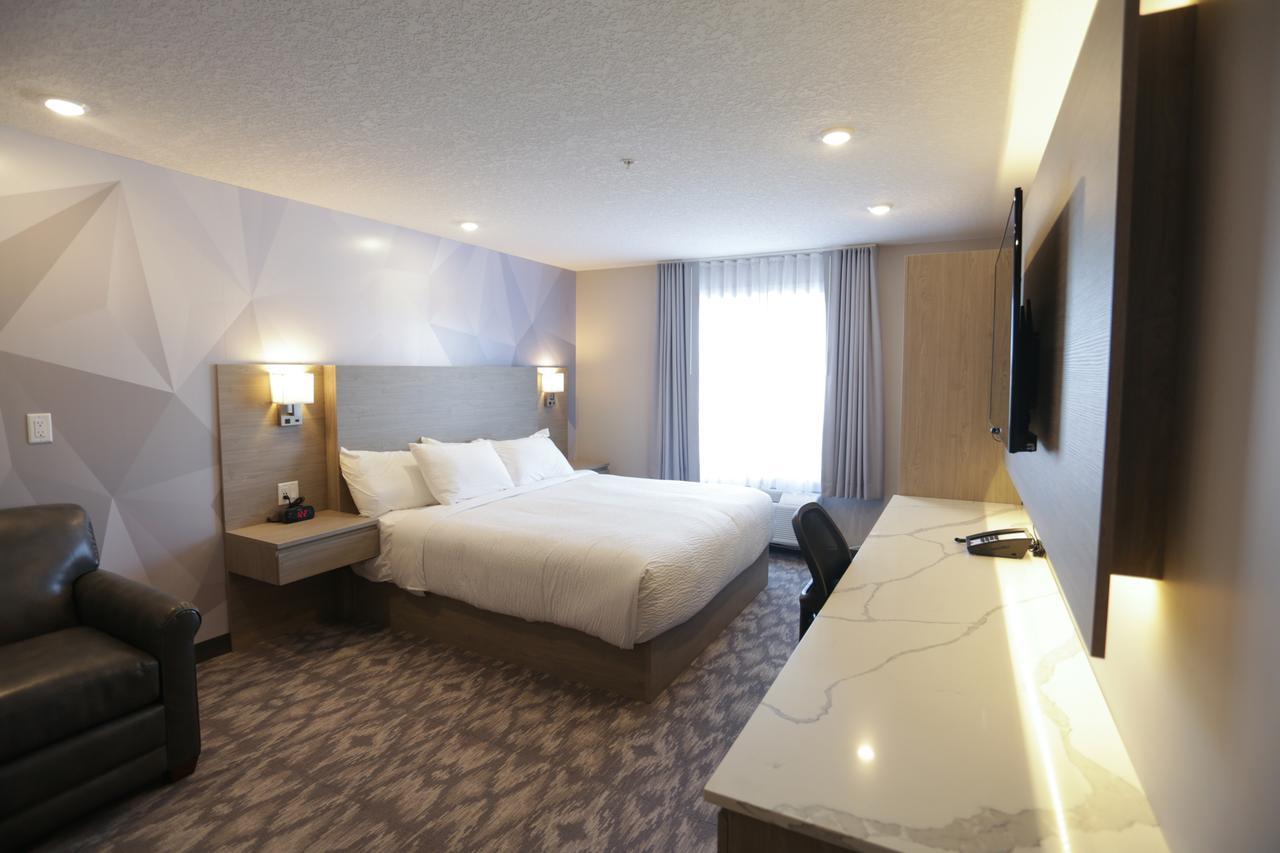 Days Inn By Wyndham Calgary North Balzac Esterno foto